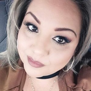 Meet your Posher, Mariposa